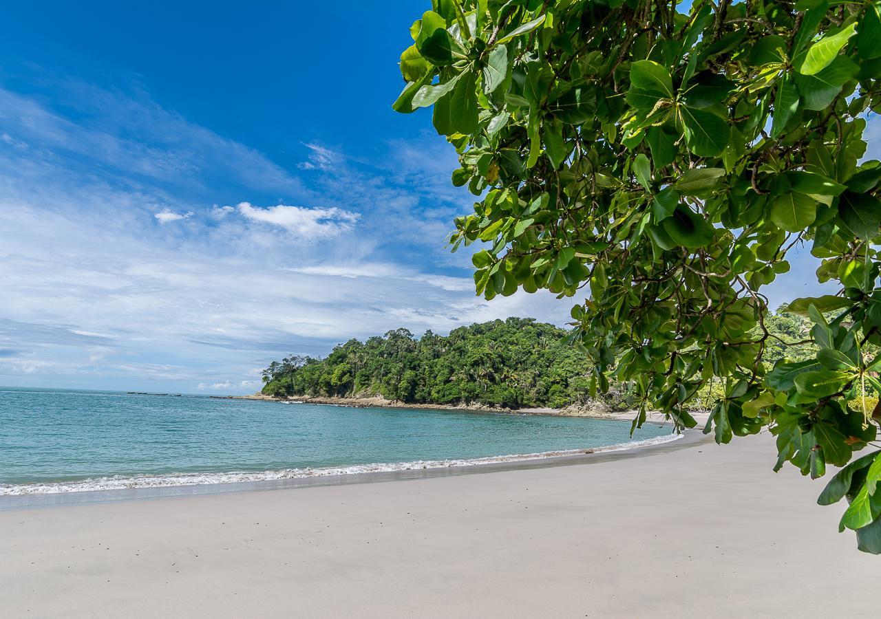 Hotel Manuel Antonio Bagian luar foto
