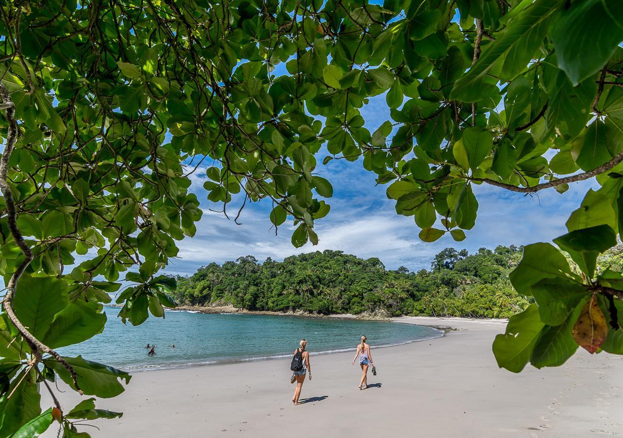 Hotel Manuel Antonio Bagian luar foto