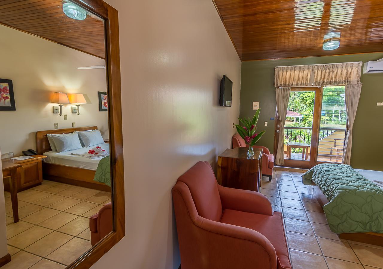 Hotel Manuel Antonio Bagian luar foto