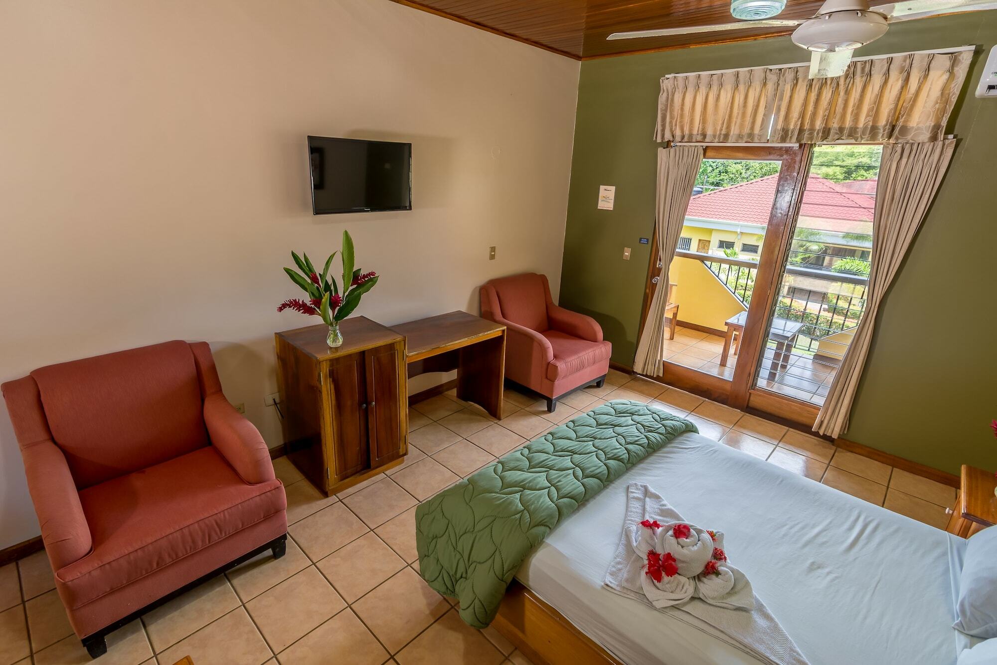 Hotel Manuel Antonio Bagian luar foto
